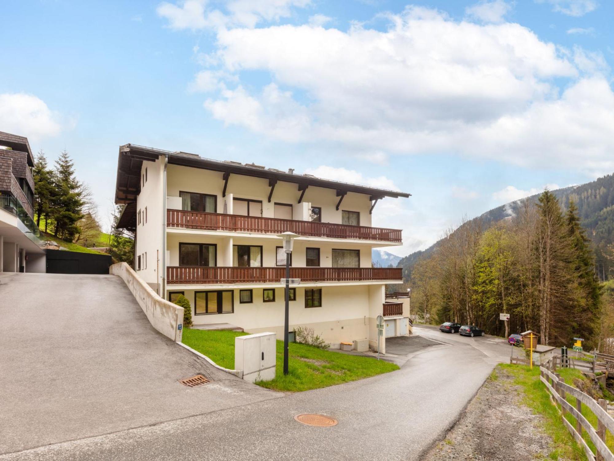 Apartment Holger By Interhome Zell am See Esterno foto