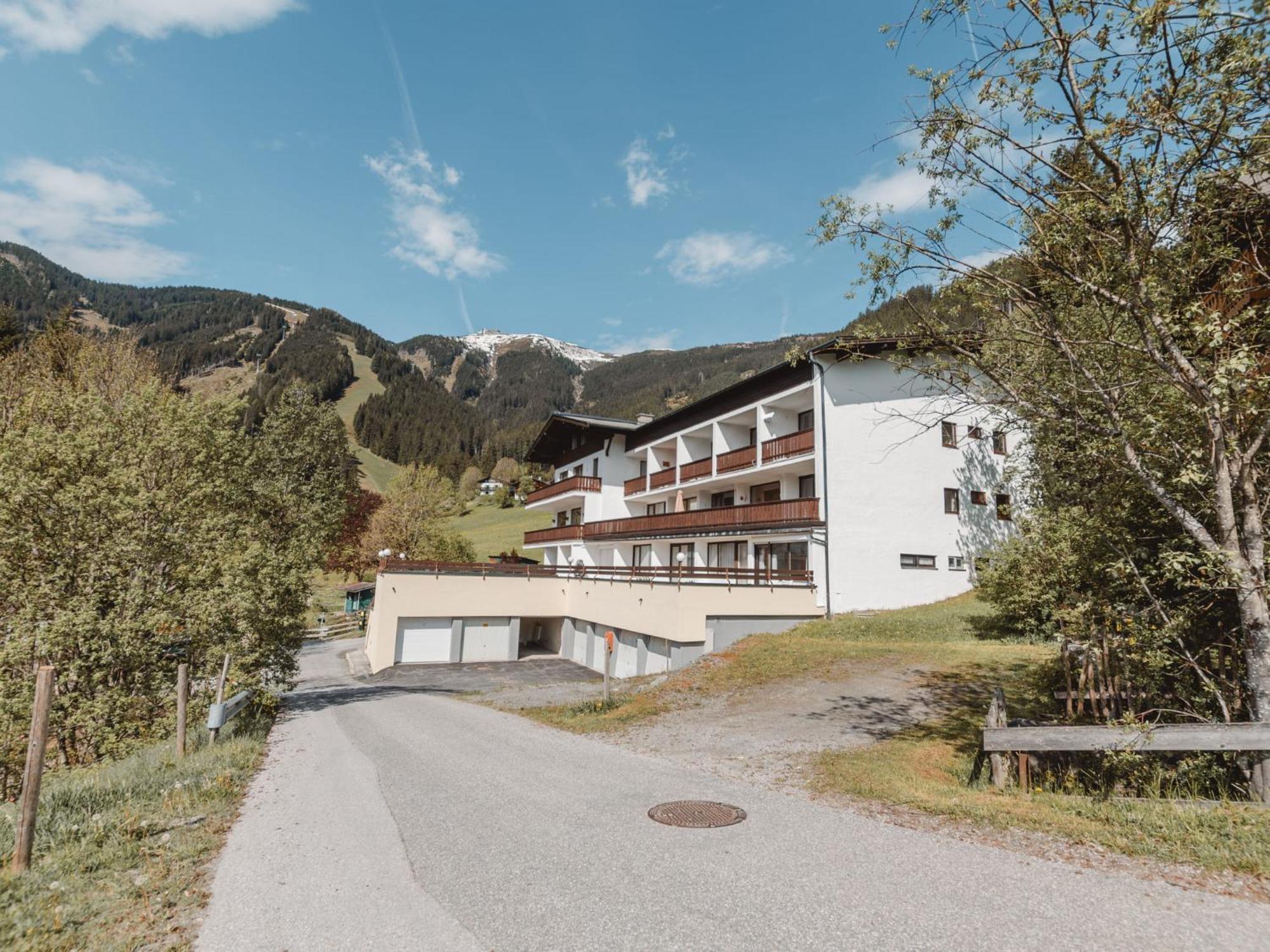 Apartment Holger By Interhome Zell am See Esterno foto